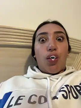 Snapshot of Hannahoff chatting on January 2025 03:26:02 AM Hannahoff online show from January 2025 03:26:02 AM