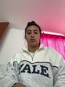 Snapshot of Hannahoff chatting on March 2025 10:15:01 PM Hannahoff online show from March 2025 10:15:01 PM