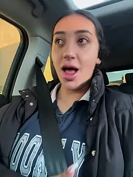 Snapshot of Hannahoff chatting on September 2025 10:22:02 PM Hannahoff online show from September 2025 10:22:02 PM