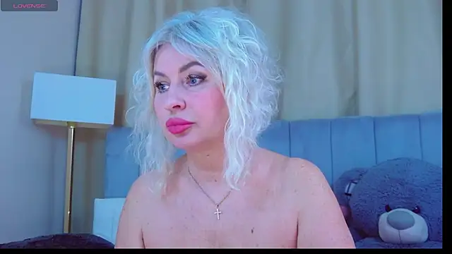 Barbie Blond  online show from March 2026 06:02:01 AM