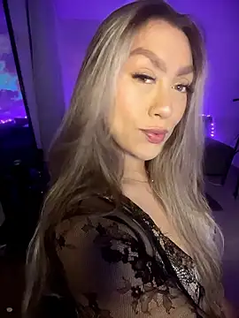 Im sophiie online show from January 2026 06:39:01 AM