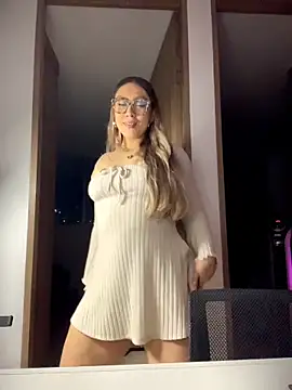 Im sophiie online show from February 2026 06:47:02 AM