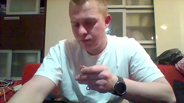 Matttthees online show from November 2025 01:53:01 AM