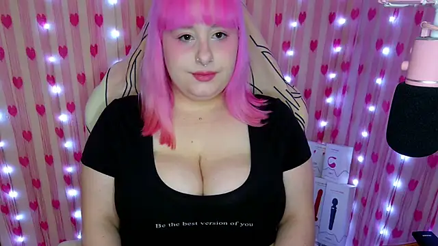 Snapshot of StrawberryPleasure chatting on June 2026 02:27:01 AM StrawberryPleasure online show from June 2026 02:27:01 AM