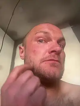 Dannadcz online show from March 2026 06:41:03 AM