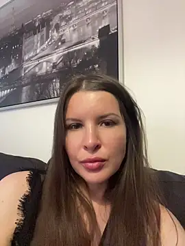 Snapshot of angeladarkk chatting on July 2026 11:29:02 AM angeladarkk online show from July 2026 11:29:02 AM