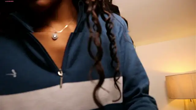 Valeriestyle online show from October 2025 03:48:01 AM