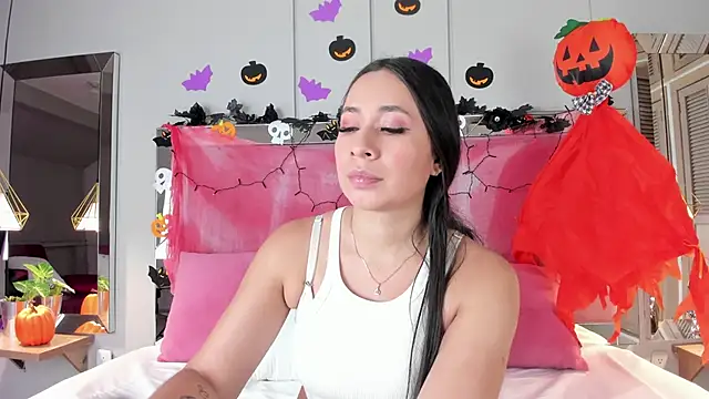 Snapshot of Ahincale chatting on October 2025 07:36:02 PM Ahincale online show from October 2025 07:36:02 PM