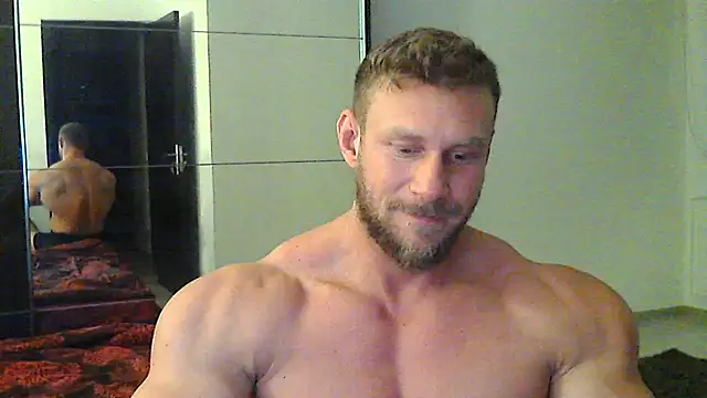 muscularkevin online show from December 2024 02:15:01 PM