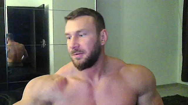 muscularkevin online show from October 2025 03:18:02 AM