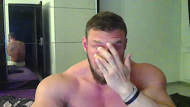 Snapshot of muscularkevin chatting on April 2026 03:42:01 AM muscularkevin online show from April 2026 03:42:01 AM