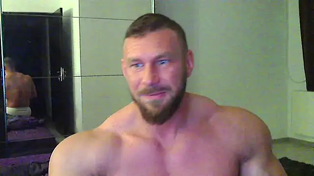 Snapshot of muscularkevin chatting on April 2026 03:24:01 AM muscularkevin online show from April 2026 03:24:01 AM