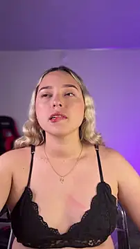 Irisweet  online show from January 2026 10:24:01 PM