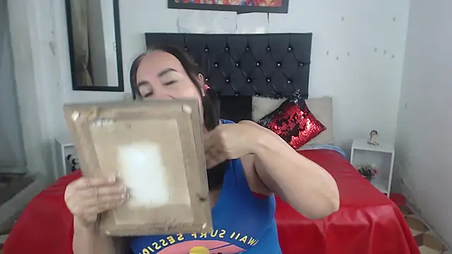 Snapshot of Sweetbigcatt chatting on March 2025 04:10:01 PM Sweetbigcatt online show from March 2025 04:10:01 PM