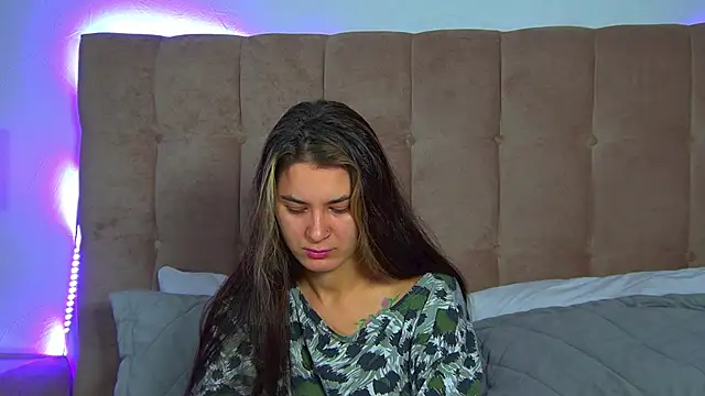 RachelSimpson online show from November 2025 06:18:02 PM