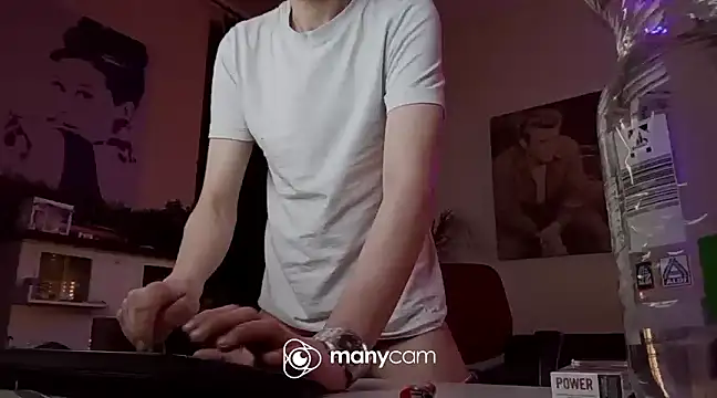 der dino30 online show from March 2025 07:02:02 PM