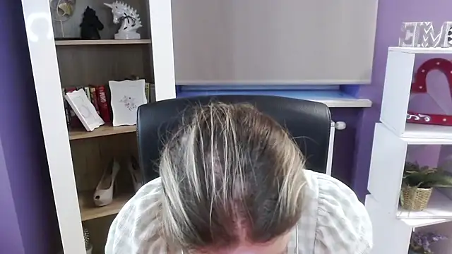 Zoey Erotic online show from September 2025 04:49:02 AM