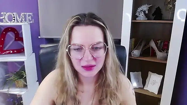 Zoey Erotic online show from January 2026 05:35:02 AM