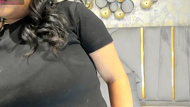 Snapshot of Sariitaa_ chatting on October 2025 03:11:02 PM Sariitaa online show from October 2025 03:11:02 PM