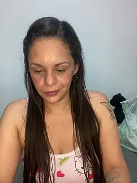 Snapshot of Kataliina chatting on February 2025 05:20:02 AM Kataliina online show from February 2025 05:20:02 AM