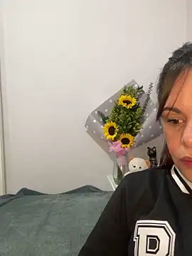 Snapshot of Kataliina chatting on March 2025 03:52:02 AM Kataliina online show from March 2025 03:52:02 AM