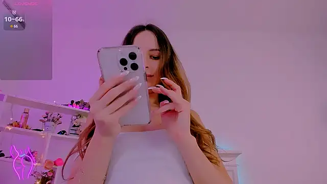 Alice in the  Wonderland online show from January 2025 06:43:02 AM