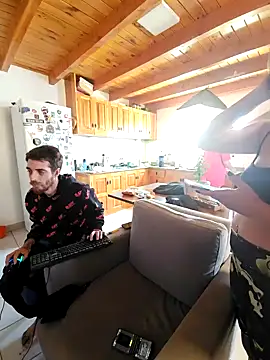 Elnonoykeila77 online show from February 2025 06:19:01 PM