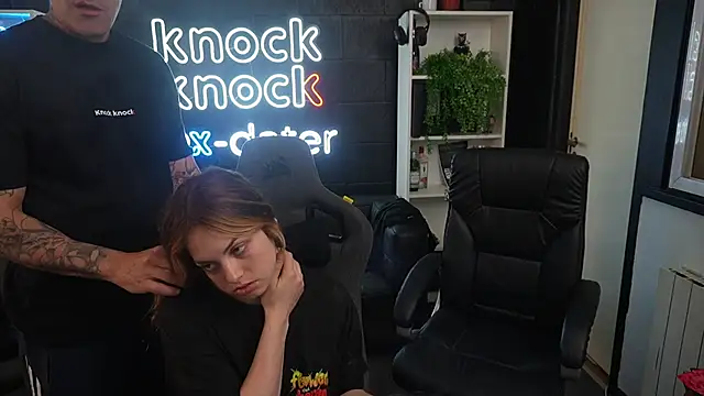 Elnonoykeila77 online show from November 2025 03:22:01 PM