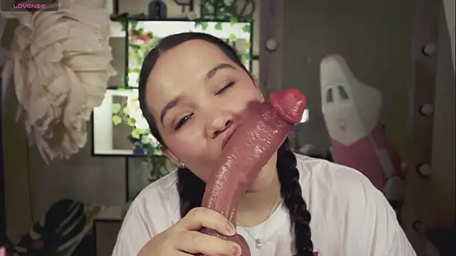 Chery Lady22 online show from January 2025 11:02:02 AM