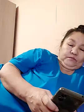 Snapshot of Zulfiya_Bruce chatting on November 2025 03:24:02 PM Zulfiya Bruce online show from November 2025 03:24:02 PM