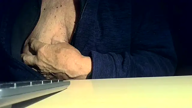 tachione2 online show from October 2025 05:05:01 AM