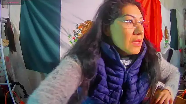 LaInsaciableIntensa online show from February 2025 01:37:01 PM