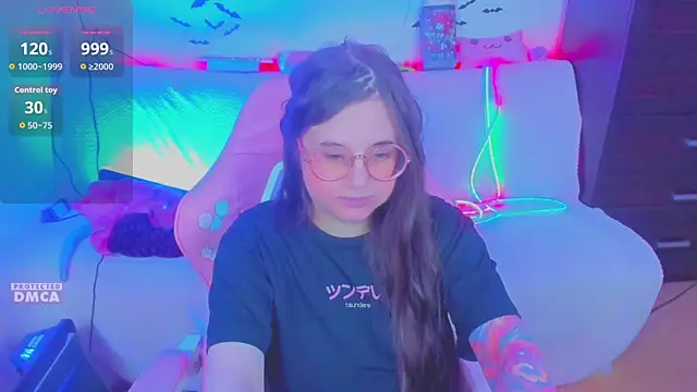 Lolisuccub online show from April 2026 06:26:01 PM