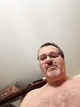 mike9473 online show from December 2025 06:13:02 PM