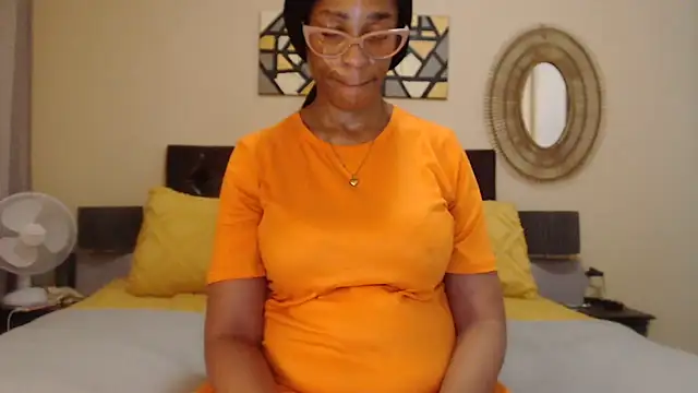 Creamyass22 online show from November 2025 04:29:02 PM