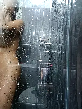 Snapshot of LunaZambrano chatting on October 2025 03:29:01 PM LunaZambrano online show from October 2025 03:29:01 PM