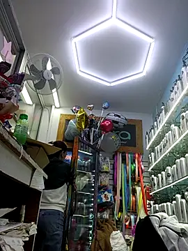 Snapshot of LunaZambrano chatting on December 2025 06:56:02 PM LunaZambrano online show from December 2025 06:56:02 PM