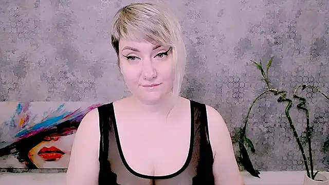 Djullia online show from June 2026 10:26:01 AM
