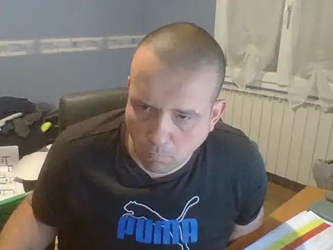 Snapshot of manubm03 chatting on January 2026 07:45:02 AM manubm03 online show from January 2026 07:45:02 AM