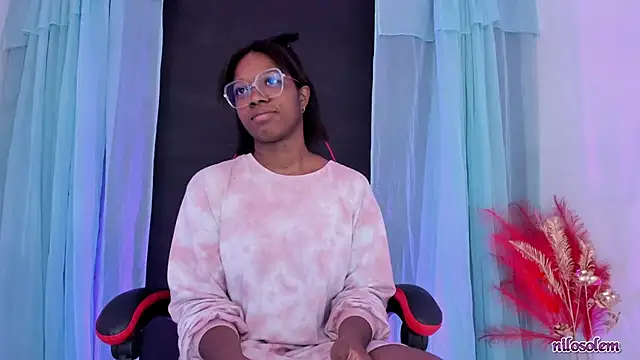 nilosolem online show from November 2025 05:03:02 PM