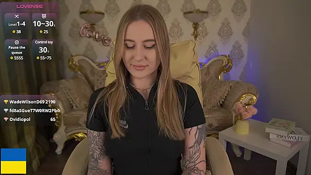 Snapshot of ArolinaNight chatting on February 2025 03:34:02 AM ArolinaNight online show from February 2025 03:34:02 AM