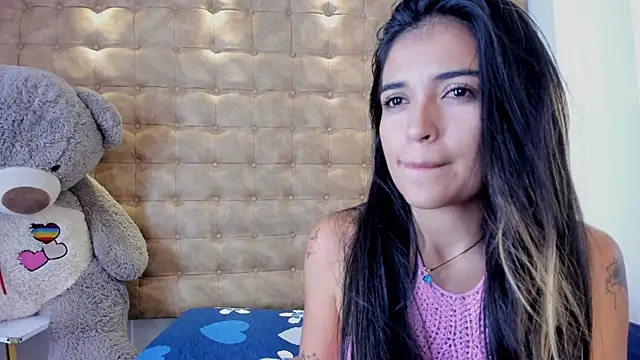 Snapshot of violet_giraldo chatting on July 2026 07:34:02 PM violet giraldo online show from July 2026 07:34:02 PM