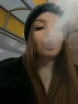 Snapshot of KrisMagnoly chatting on December 2024 04:42:01 PM KrisMagnoly online show from December 2024 04:42:01 PM