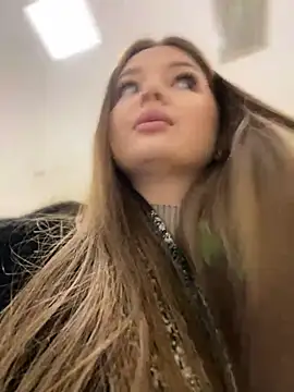 Snapshot of KrisMagnoly chatting on December 2024 04:36:02 PM KrisMagnoly online show from December 2024 04:36:02 PM