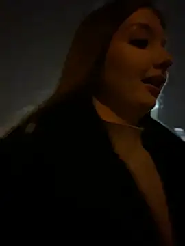 Snapshot of KrisMagnoly chatting on December 2024 07:38:02 PM KrisMagnoly online show from December 2024 07:38:02 PM