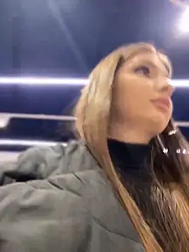 Snapshot of KrisMagnoly chatting on December 2024 04:10:01 PM KrisMagnoly online show from December 2024 04:10:01 PM