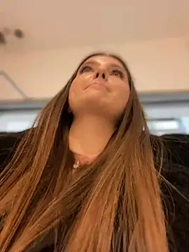 Snapshot of KrisMagnoly chatting on December 2024 06:05:01 PM KrisMagnoly online show from December 2024 06:05:01 PM