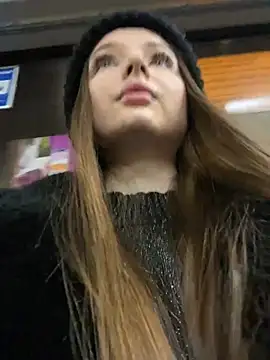 Snapshot of KrisMagnoly chatting on January 2025 06:49:01 PM KrisMagnoly online show from January 2025 06:49:01 PM