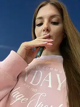 Snapshot of KrisMagnoly chatting on September 2025 05:23:01 PM KrisMagnoly online show from September 2025 05:23:01 PM