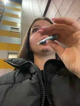 Snapshot of KrisMagnoly chatting on September 2025 05:16:02 PM KrisMagnoly online show from September 2025 05:16:02 PM